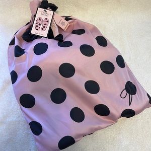 Brand New VS Silk Slipper